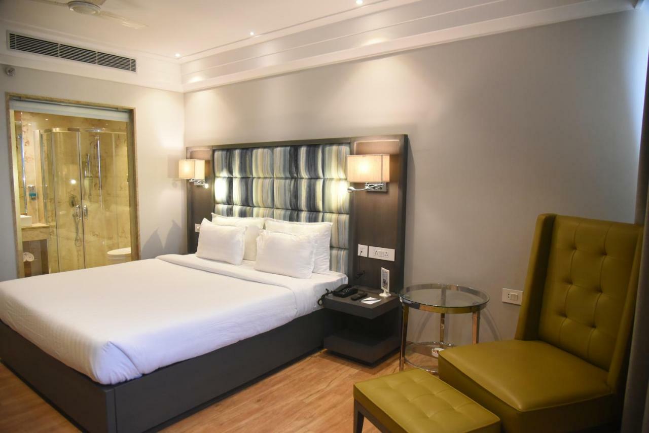 Hotel Accord Premier Raigarh Exterior photo